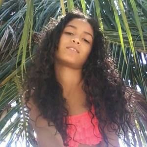 Meet your Posher, Niña